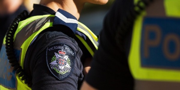 Woman arrested over Leongatha deaths - bay 93.9