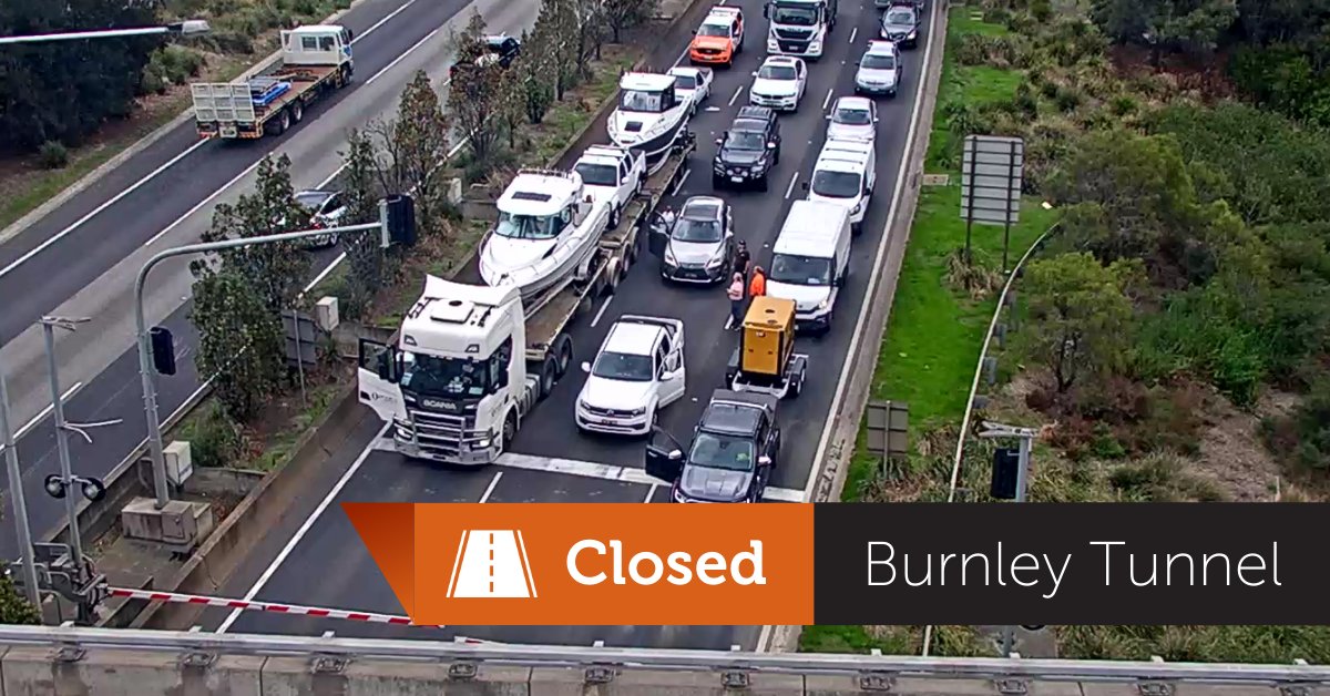 Freeway chaos after truck smashes Burnley Tunnel gates bay 93.9